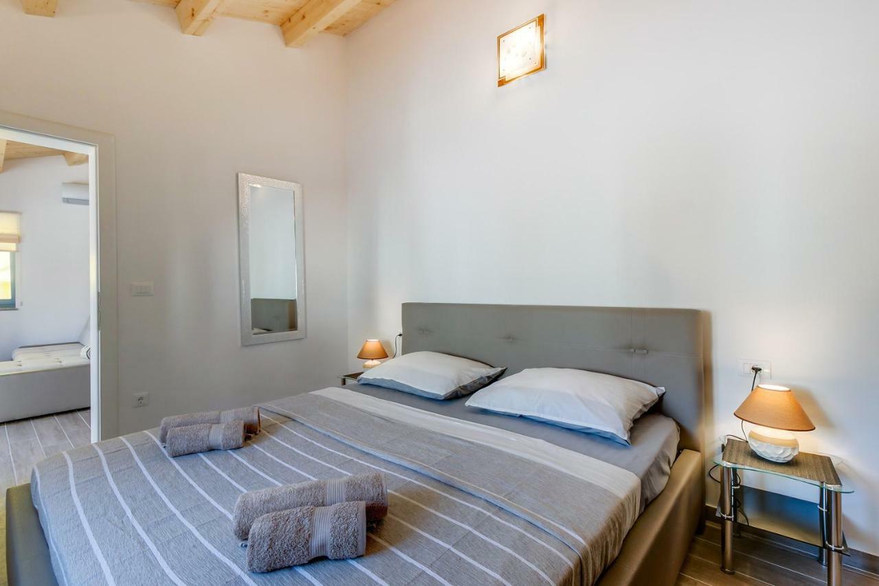 Apartments Relax Veli Lošinj Buitenkant foto