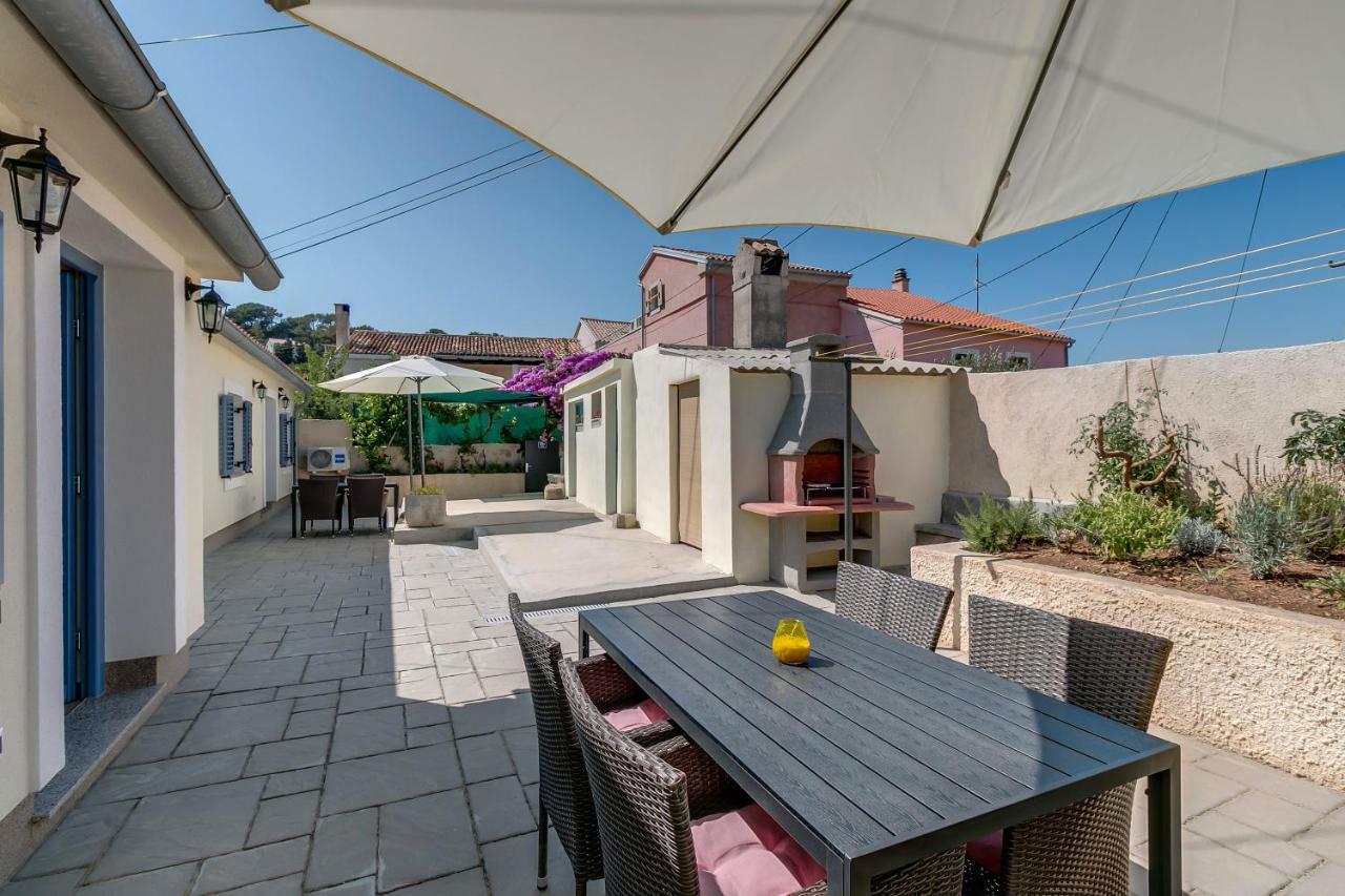 Apartments Relax Veli Lošinj Buitenkant foto