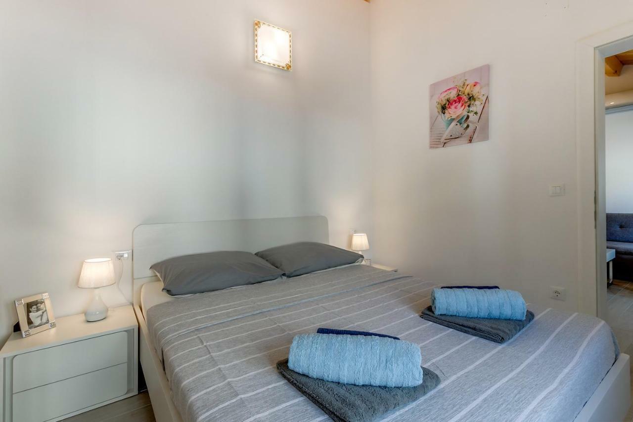 Apartments Relax Veli Lošinj Buitenkant foto